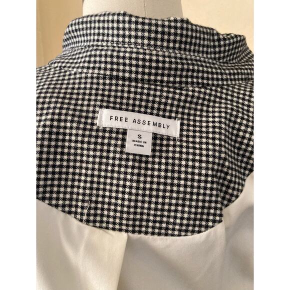 Free Assembly Women's Jacket Blazer Size S Black Checkered Button Up NWOT - Picture 9 of 11